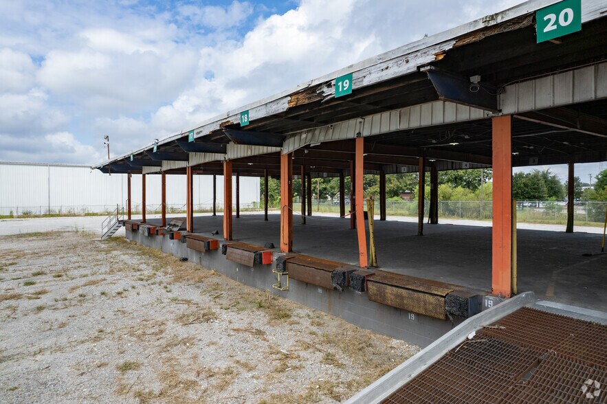 More Photos Of 3501 Edwin Ave, Savannah Truck Terminal For Sale