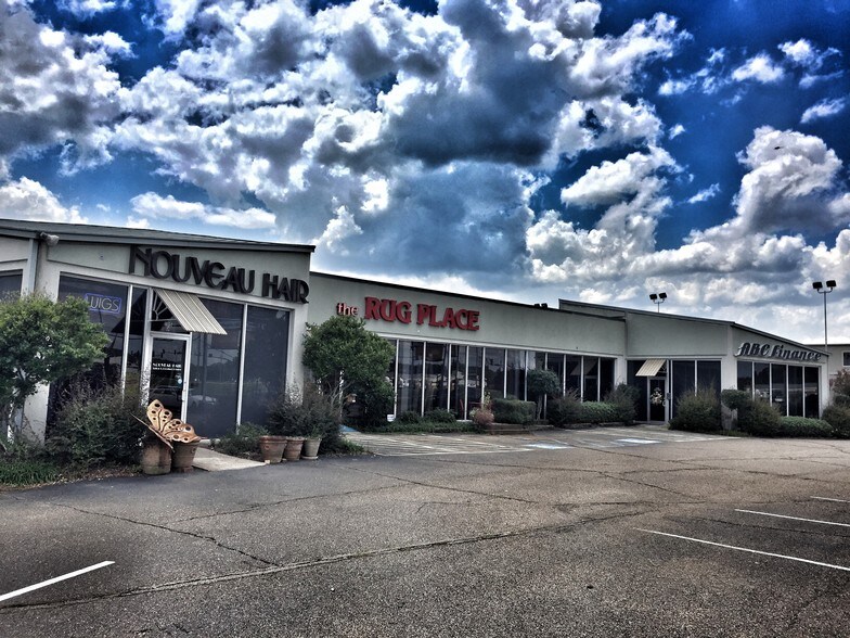 More Photos Of 2315 Lakeland Dr, Flowood General Retail For Sale
