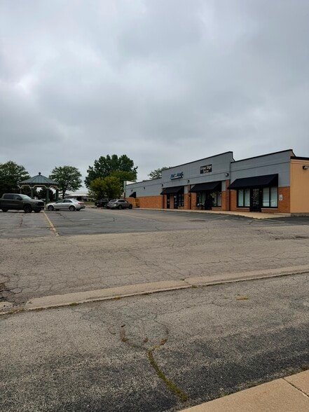 Primary Photo Of 6258 E Riverside Blvd, Loves Park Freestanding For Lease