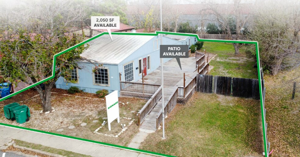 Primary Photo Of 313 N Main St, Elgin Restaurant For Lease