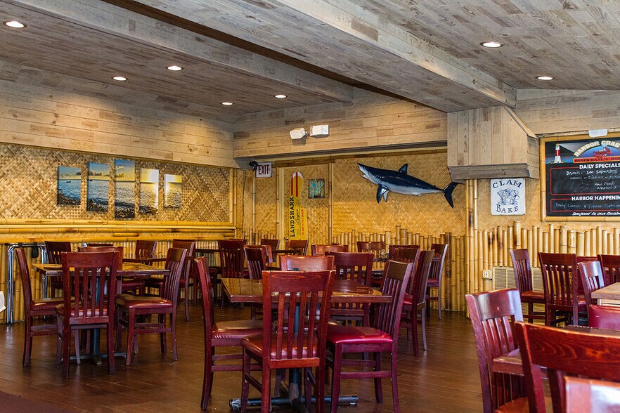 More Photos Of 116 Division St, Patchogue Freestanding For Sale