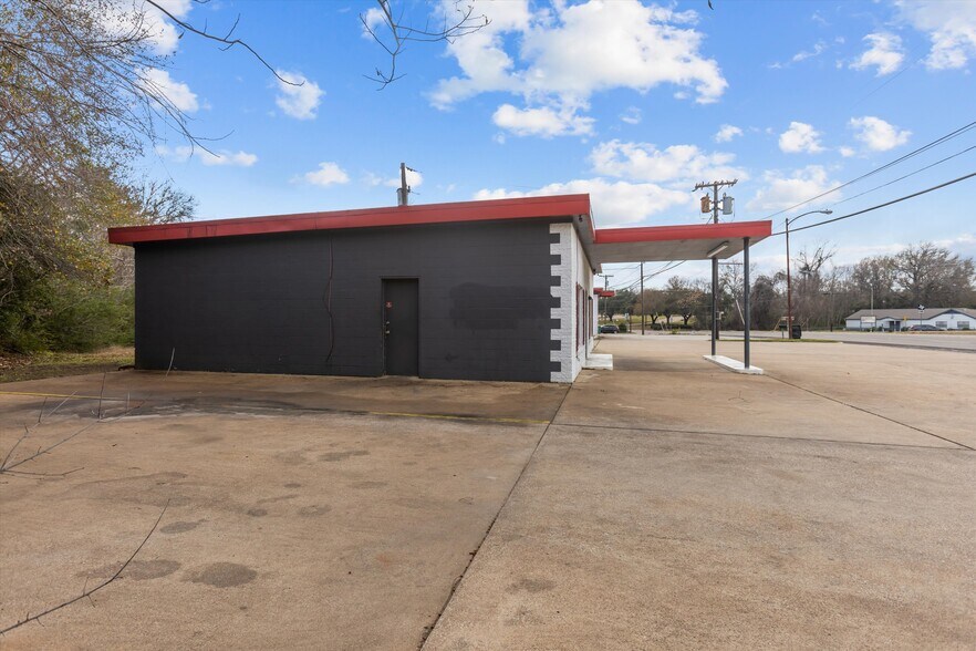 More Photos Of 1306 HWY 155, Palestine Auto Repair For Sale