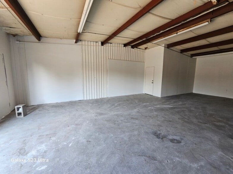 More Photos Of 6406 Stuebner Airline Rd, Houston Warehouse For Sale