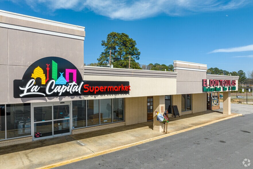 More Photos Of 6067-6073 Fairburn Rd, Douglasville Unknown For Lease