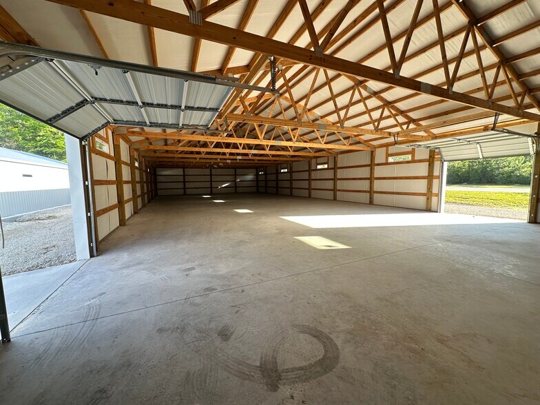 More Photos Of 5019 Char-Augusta Rd, Bamberg Warehouse For Sale
