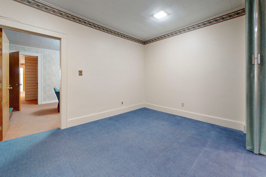 More Photos Of 3721 Main St, Weirton Funeral Home For Sale