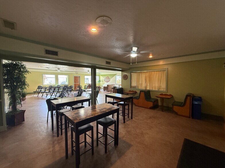 More Photos Of 520 N Mount Shasta Blvd, Mount Shasta General Retail For Sale