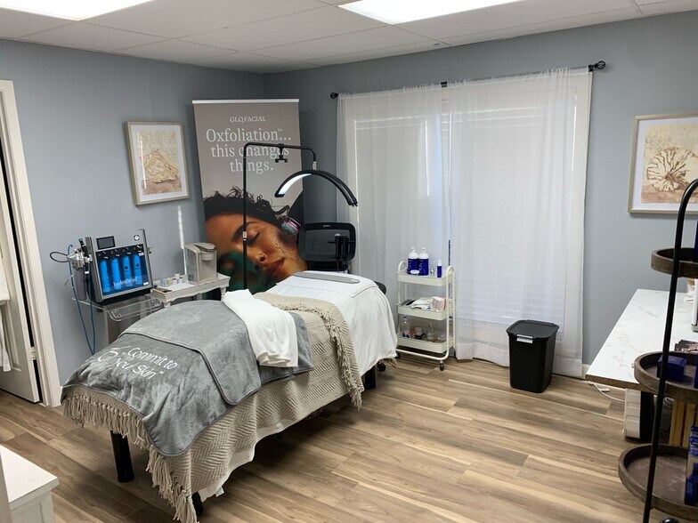 More Photos Of 219 8th St N, Columbus Office Residential For Sale