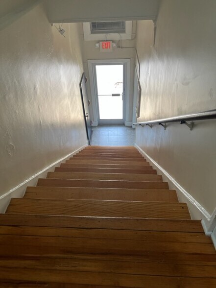 More Photos Of 411 E Broad St, Fuquay Varina Storefront Retail Office For Lease