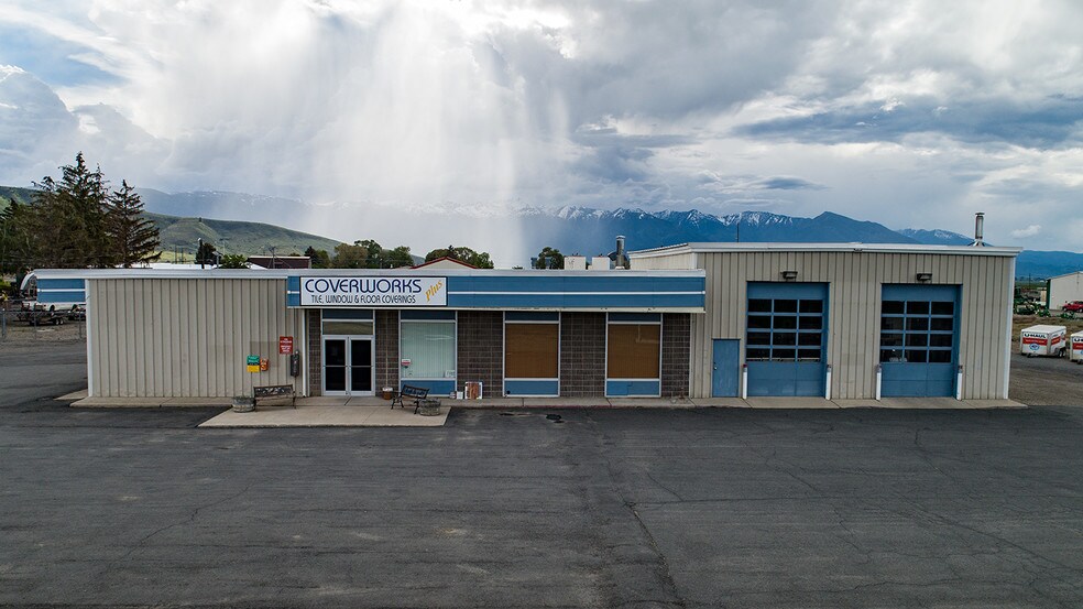 More Photos Of 41198 Old Hwy 30, Baker City Freestanding For Lease