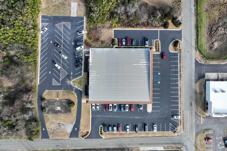 More Photos Of 922 E Jefferson St, Americus Medical For Lease