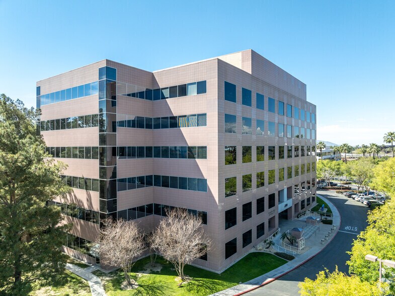 More Photos Of 650 E Hospitality Ln, San Bernardino Unknown For Lease