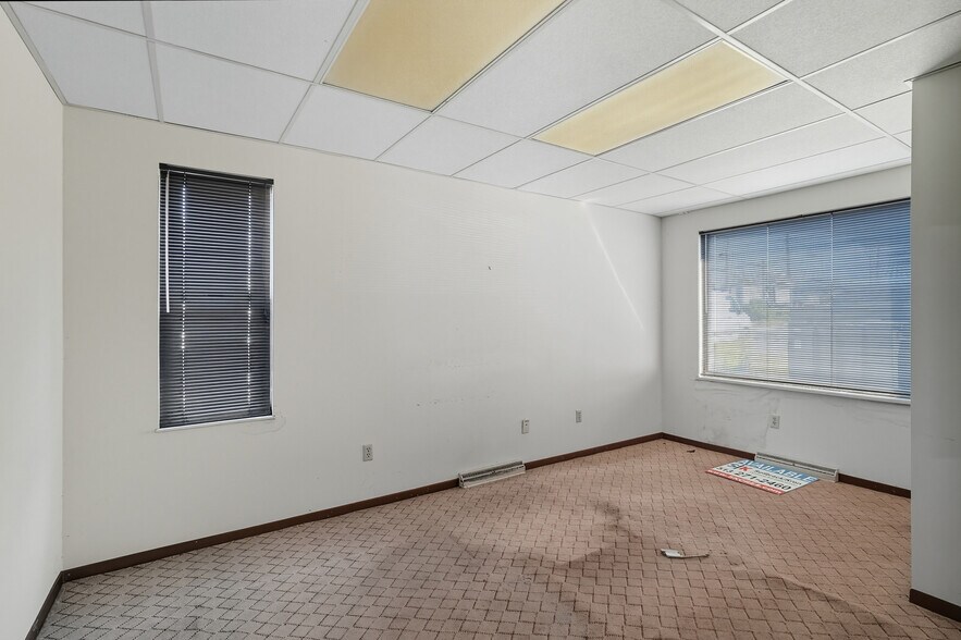 More Photos Of 9309-9319 Cincinnati-Columbus Rd, West Chester Office For Lease