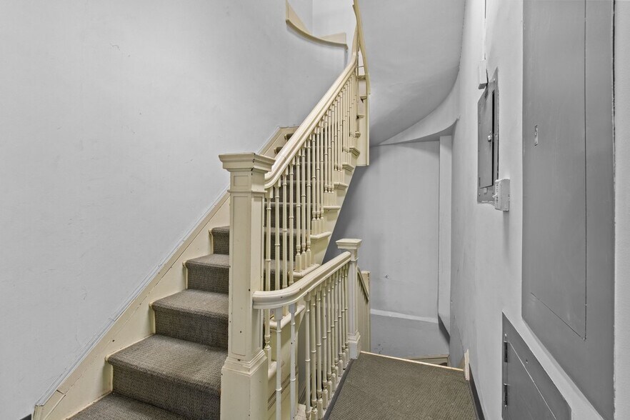 More Photos Of 89 Main St, Little Falls Bank For Lease