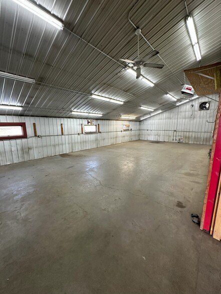 More Photos Of 12151 120th St S, Hastings Warehouse For Lease