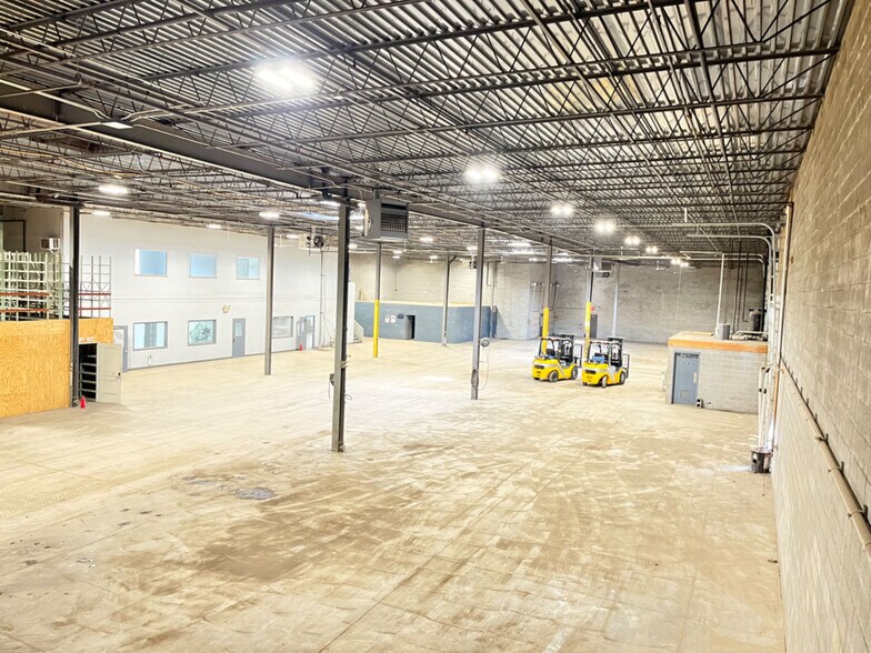 More Photos Of 270 E 167th St, Harvey Warehouse For Lease