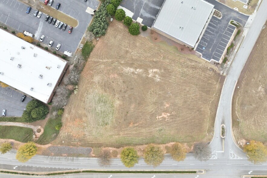 More Photos Of 4129 Industry Way, Flowery Branch Land For Lease