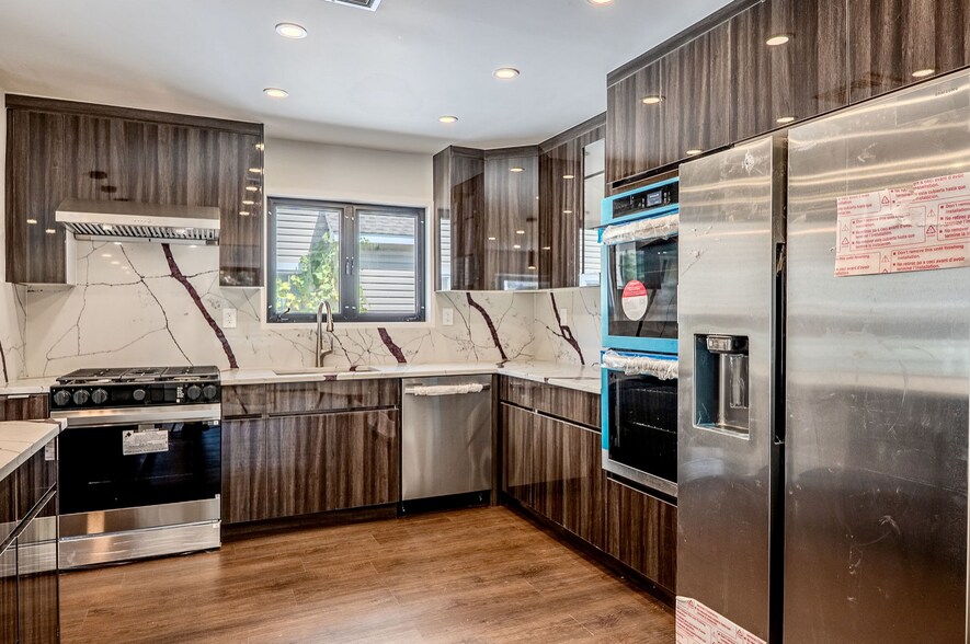 More Photos Of 776 Hempstead Ave, West Hempstead Specialty For Sale