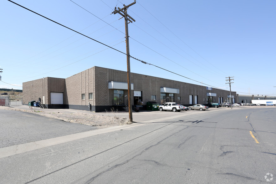 Primary Photo Of 6100-6170 E 49th Ave, Commerce City Warehouse For Lease