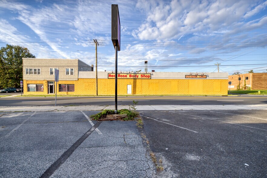 More Photos Of 220 White Horse, Egg Harbor City Auto Repair For Sale