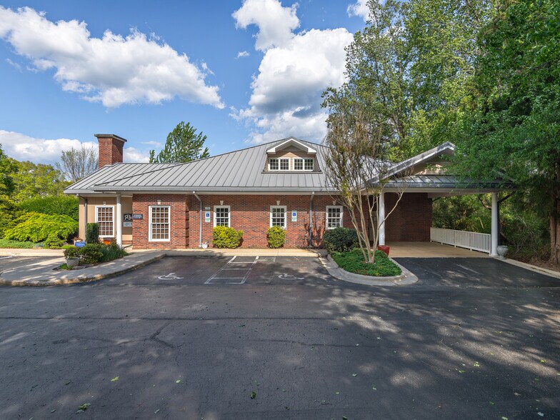 More Photos Of 4 Medical Park Dr, Asheville Medical For Sale