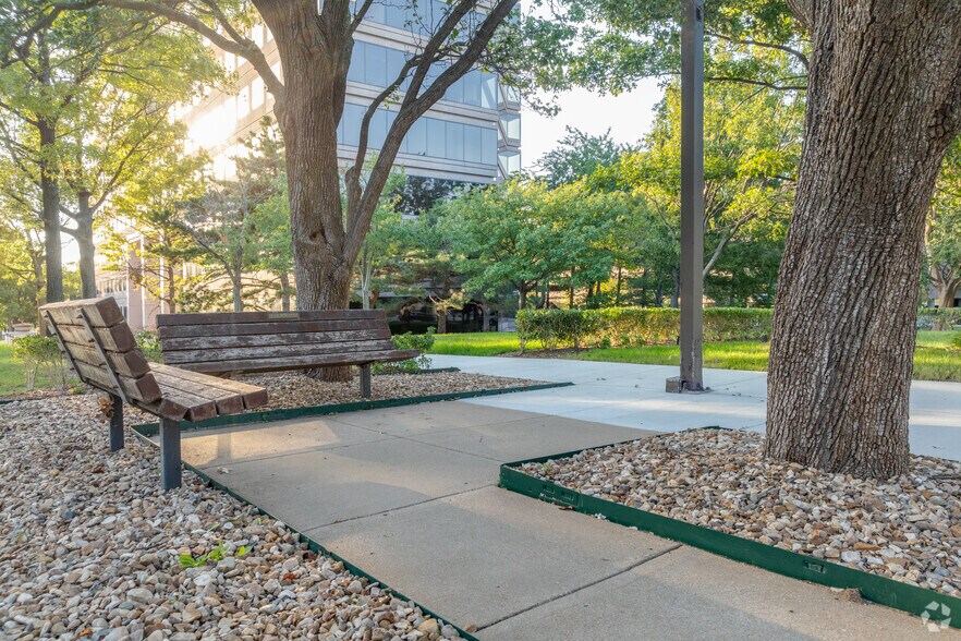 More Photos Of 6100-6120 S Yale Ave, Tulsa Unknown For Lease