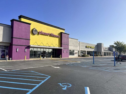 More Photos Of 2300-2600 Pepperell Pky, Opelika Unknown For Lease