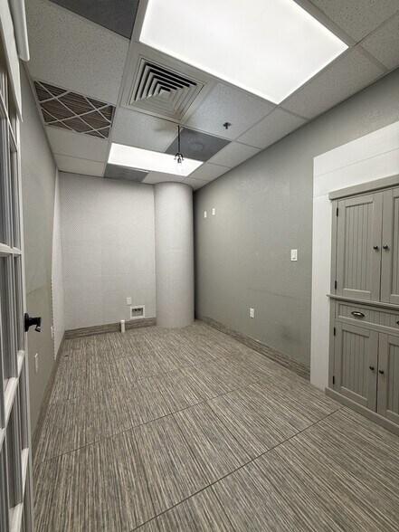 More Photos Of 1 Beach Dr SE, Saint Petersburg Apartments For Lease