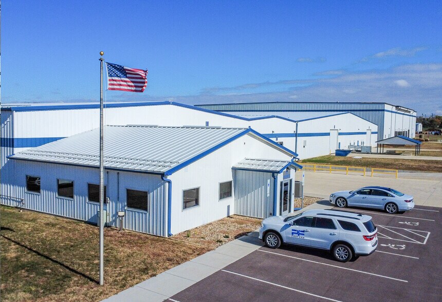 More Photos Of 100 Quality Park Dr, Beresford Manufacturing For Sale