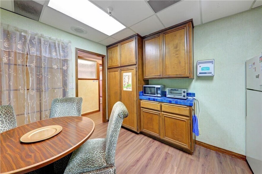 More Photos Of 8350 Florence Ave, Downey Coworking Space