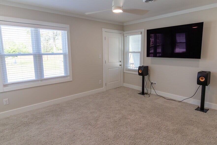 More Photos Of 100 Whitman Ave, Castle Hayne Land For Sale