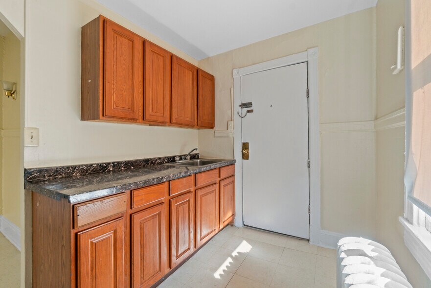 More Photos Of 3941 Lowndes Ave, Baltimore Multifamily For Sale
