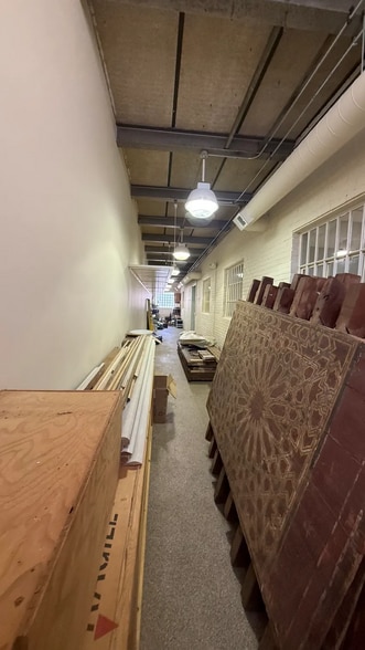 More Photos Of 8114 Ridgeway Ave, Skokie Manufacturing For Sale