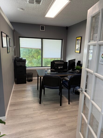 More Photos Of 1000 Emmett St, Kissimmee Medical For Lease