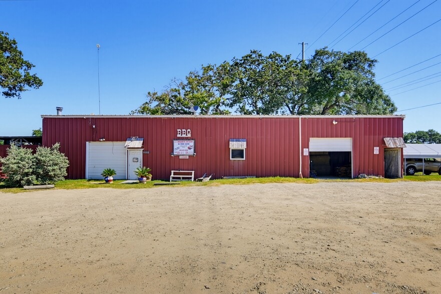 More Photos Of 6348 FM 1117, Seguin Storefront Retail Office For Sale