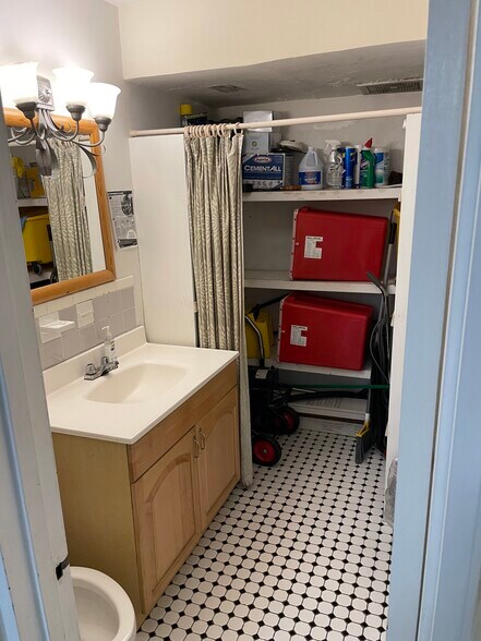 More Photos Of 120 E 36th St, New York Medical For Sale