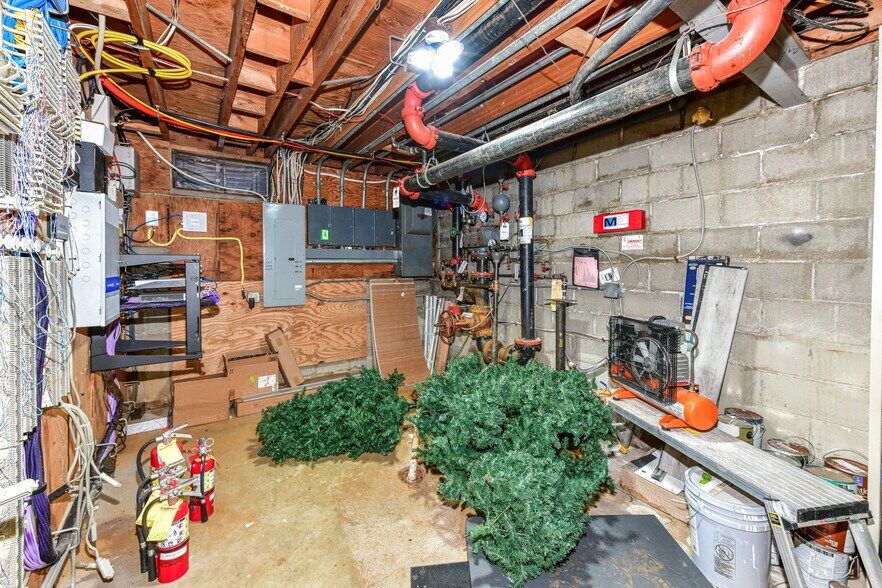 More Photos Of 1640 N Ritter Ave, Indianapolis Medical For Sale