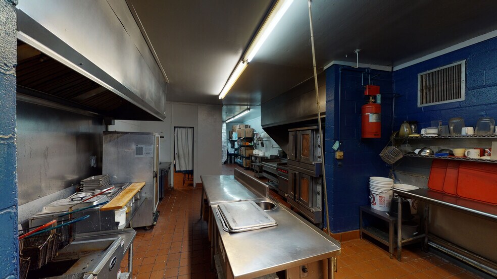 More Photos Of 1102 W Spring St, Monroe Restaurant For Sale