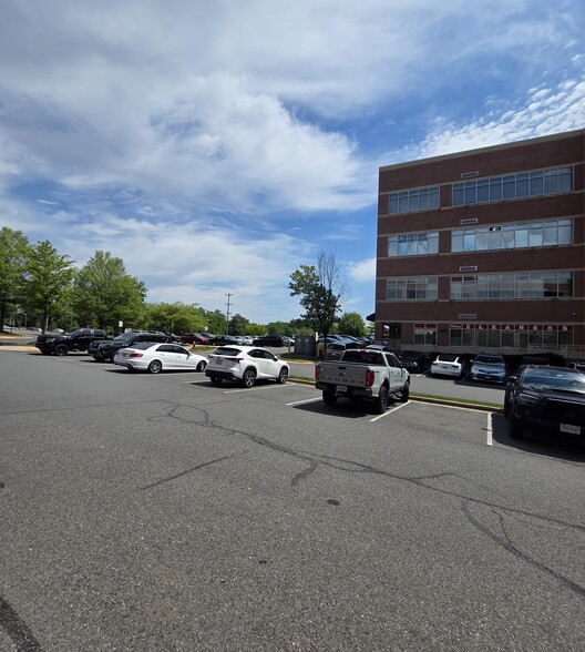 More Photos Of 14701 Lee Hwy, Centreville Medical For Sale