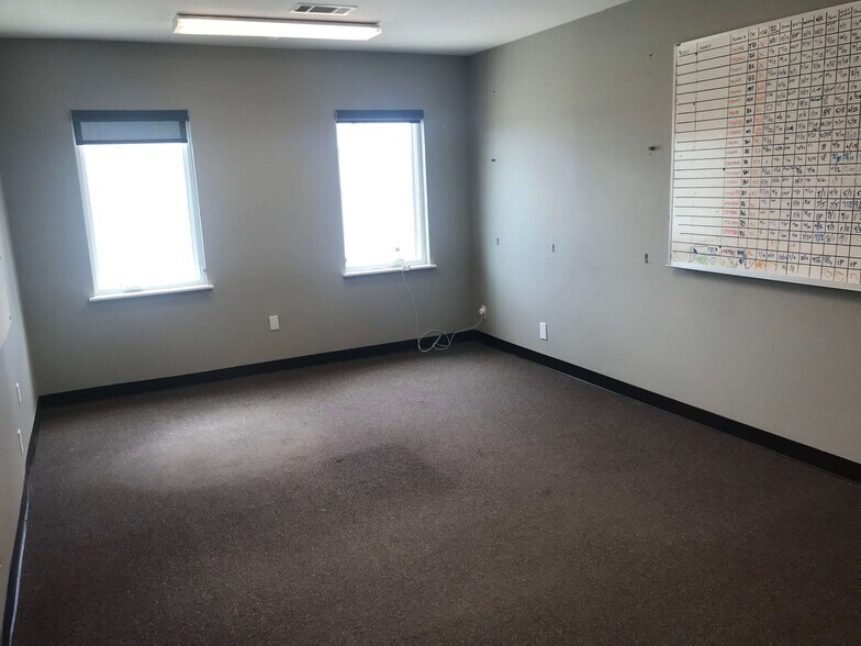 More Photos Of 1715 Northpark Dr, Kingwood Storefront For Lease