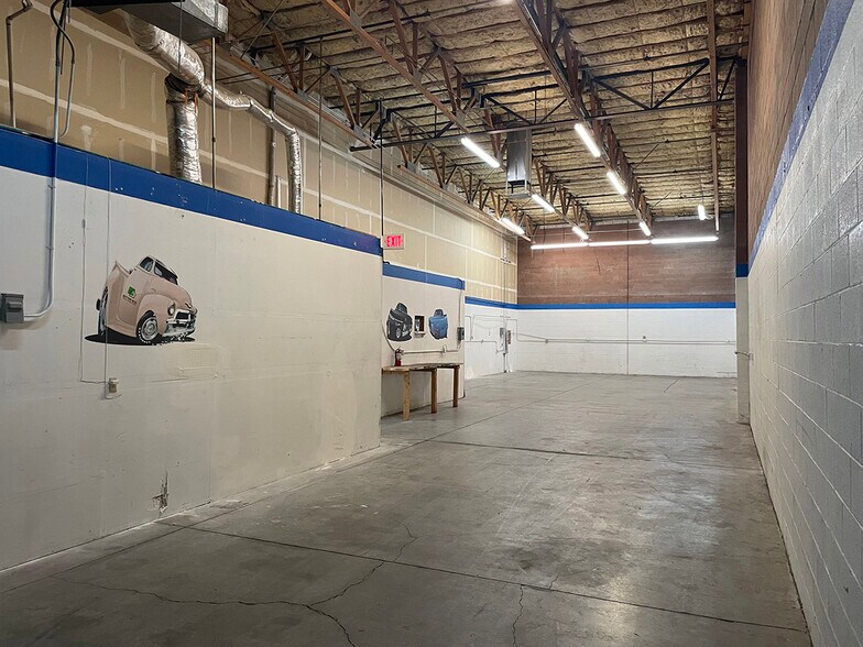 More Photos Of 1000 N Stephanie Pl, Henderson Warehouse For Lease