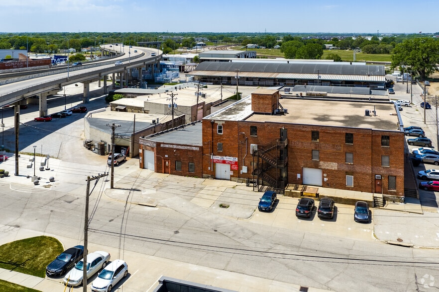 More Photos Of 601-603 L St, Lincoln Unknown For Lease