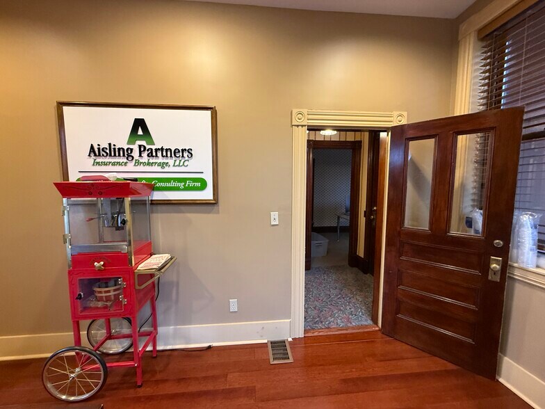 More Photos Of 25 Harvard St, Worcester Office For Lease