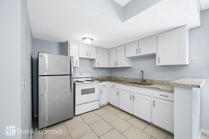More Photos Of 5113 N Nebraska Ave, Tampa Apartments For Sale