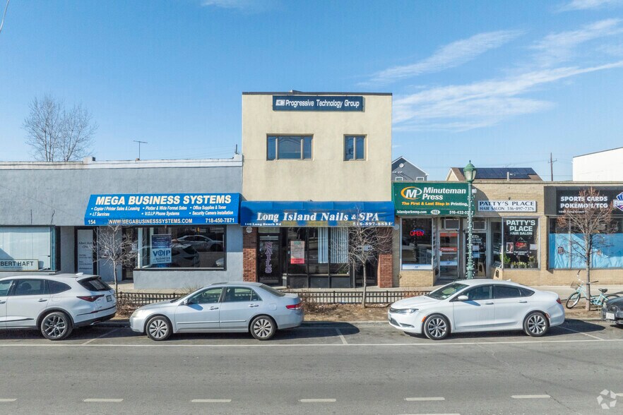 More Photos Of 160 Long Beach Rd, Island Park Storefront Retail Office For Lease