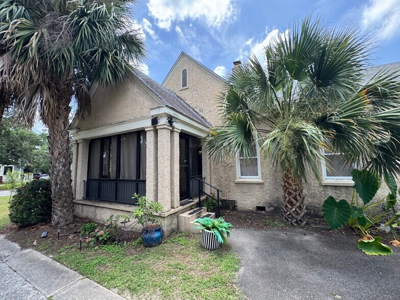 More Photos Of 110 W Adair St, Valdosta Office For Sale
