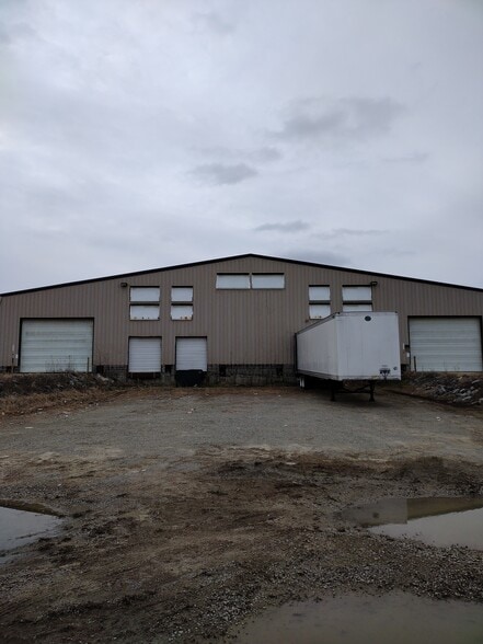 More Photos Of 202 Industrial Dr, Emporia Warehouse For Sale