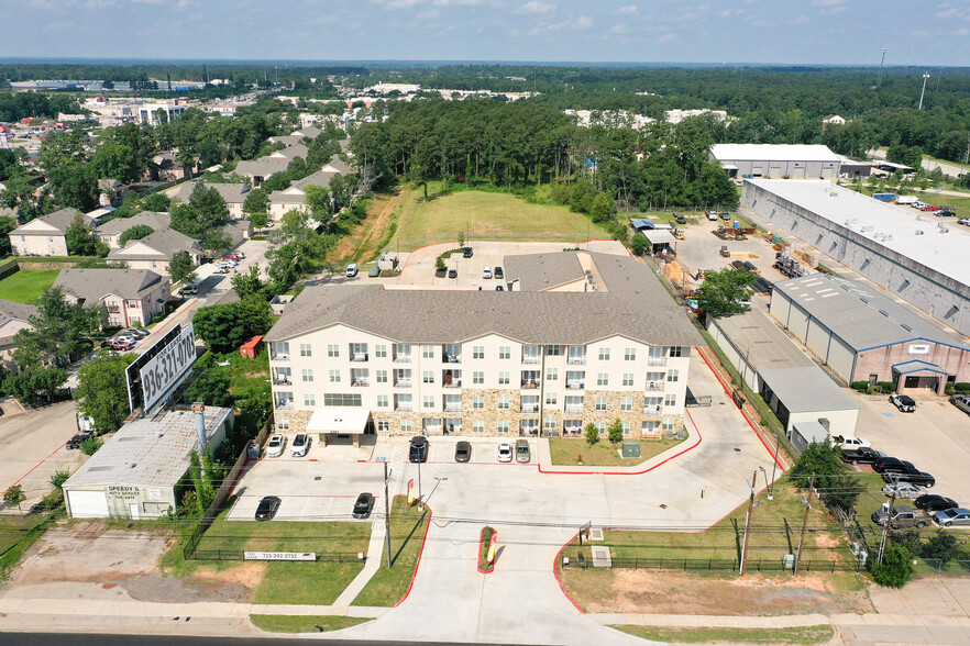 Primary Photo Of 2301 N Frazier St, Conroe Apartments For Sale