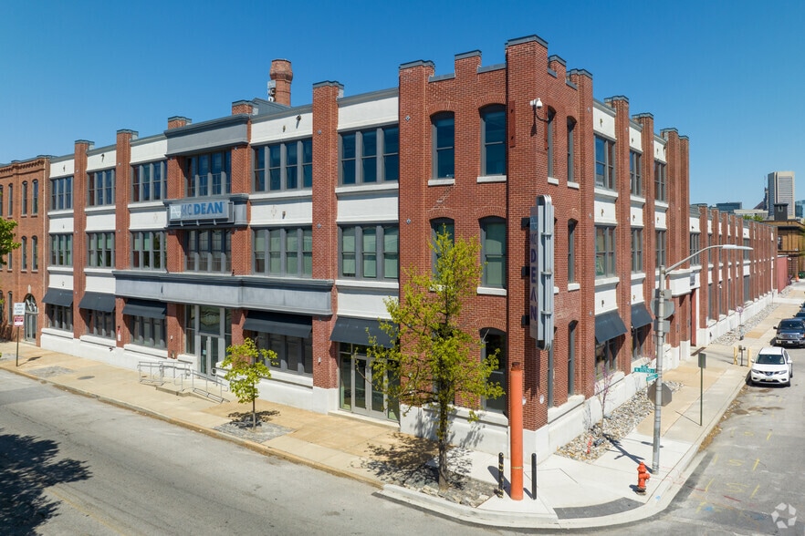 More Photos Of 180 W Ostend St, Baltimore Office For Lease