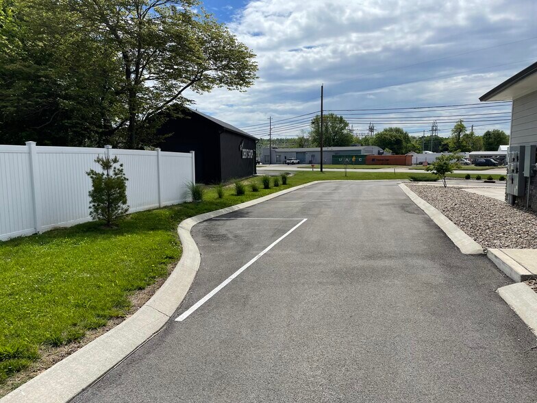 More Photos Of 1750 Leitchfield Rd, Elizabethtown Medical For Sale